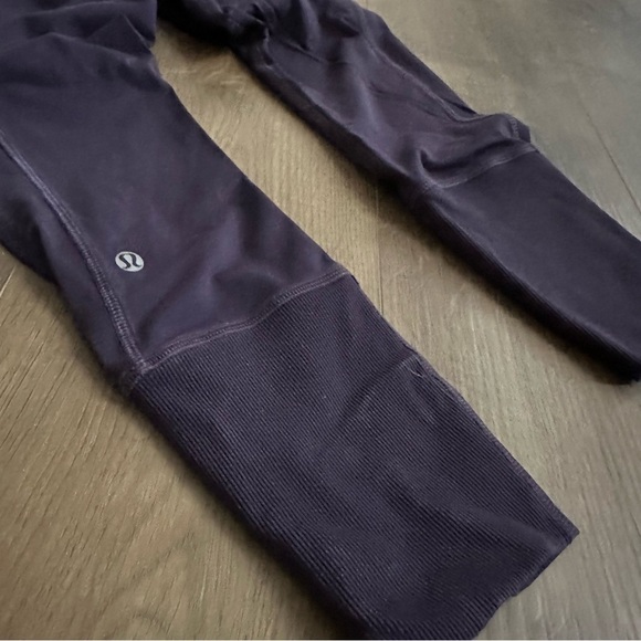 Lululemon Rebel Runner Crop Black Grape Wee Stripe Heathered - Size 4 - Picture 9 of 15